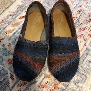 TOMS Blue and Orange Patterned Slip-Ons